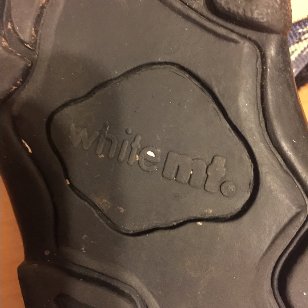 White Mountain Sandals - Picture 3 of 3